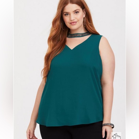 Torrid NWT Georgette Embellished Choker Tank size 2 - Picture 1 of 4